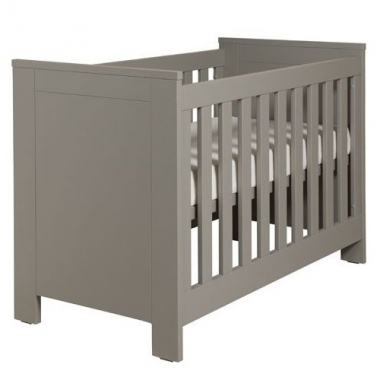 Babybett Roman