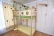 Etagenbett mit Spielbett