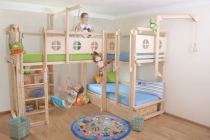 Hochbett drei Betten